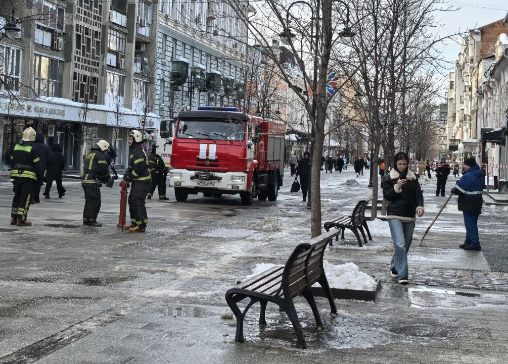 Саратовцев озадачил пожарный «десант» на проспекте Столыпина Саратовцев озадачил пожарный «десант» на проспекте Столыпина